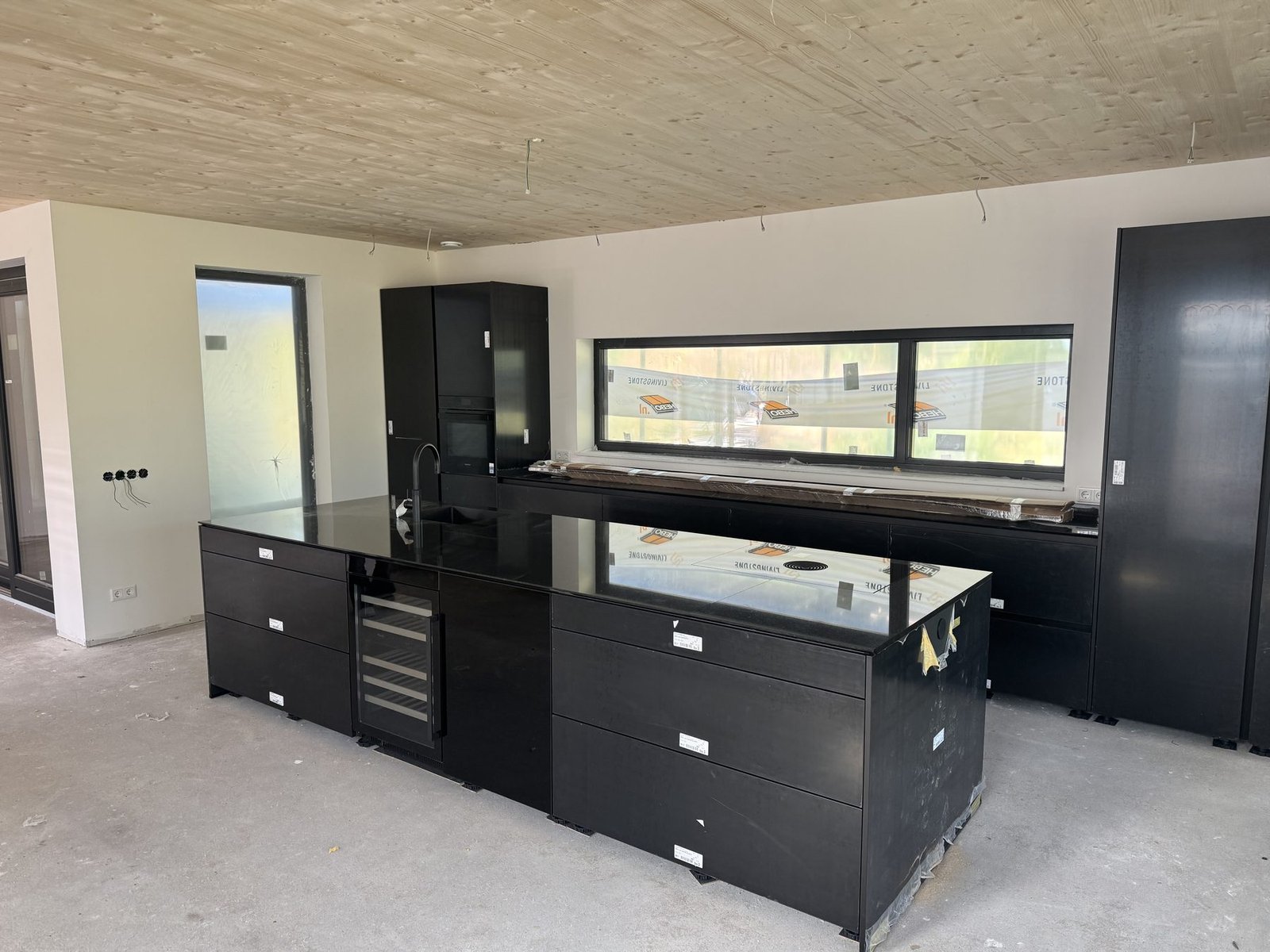 Keuken 2 afgewerkt door Skyline Afbouw in Holten (Afwerkingsklasse A)